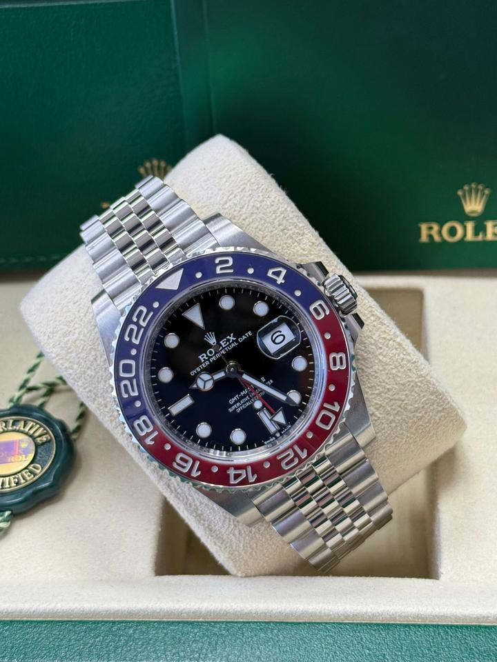 Rolex GMT-Master II, reference 126710BLRO, features the iconic red and blue "Pepsi" Cerachrom bezel and a stainless steel Jubilee bracelet