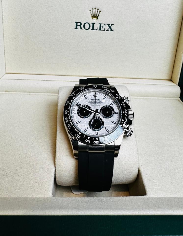 Rolex Cosmograph Daytona features a rare meteorite dial paired with a black Cerachrom bezel and an Oysterflex bracelet.